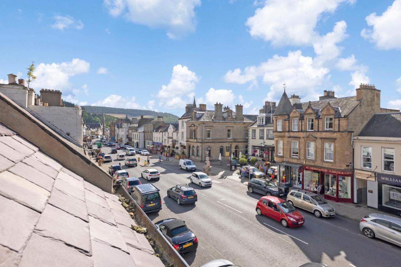 2 Bedroom Apartment On Peebles High Street Kültér fotó